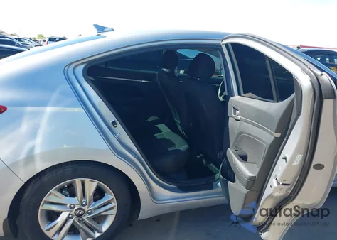 2020 Hyundai Elantra Sel z USA, uszkodzony, nr VIN KMHD84LF8LU105959